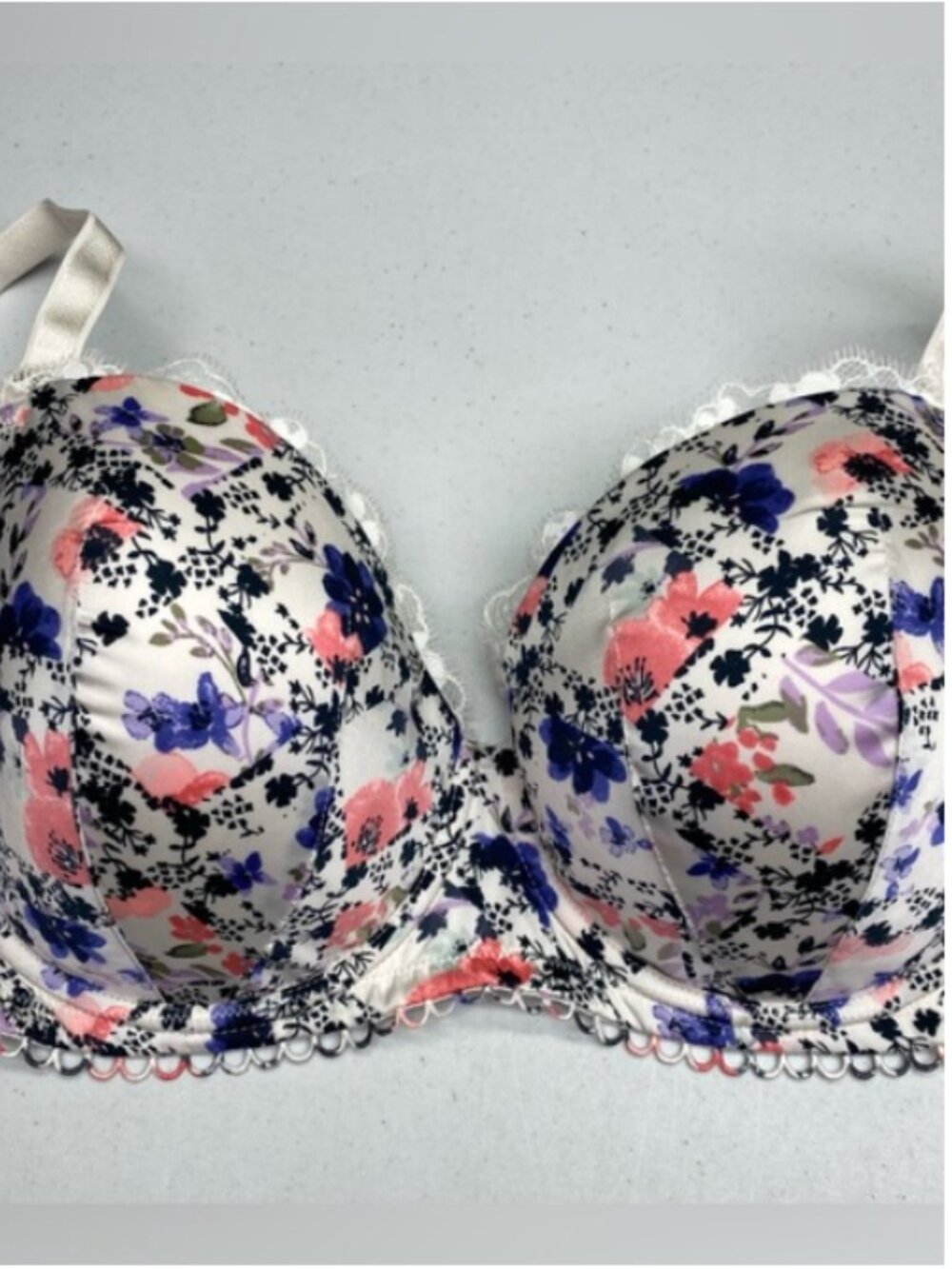 VS WHT FLORAL Dream Angels Lined Demi, 34DDD *P1044